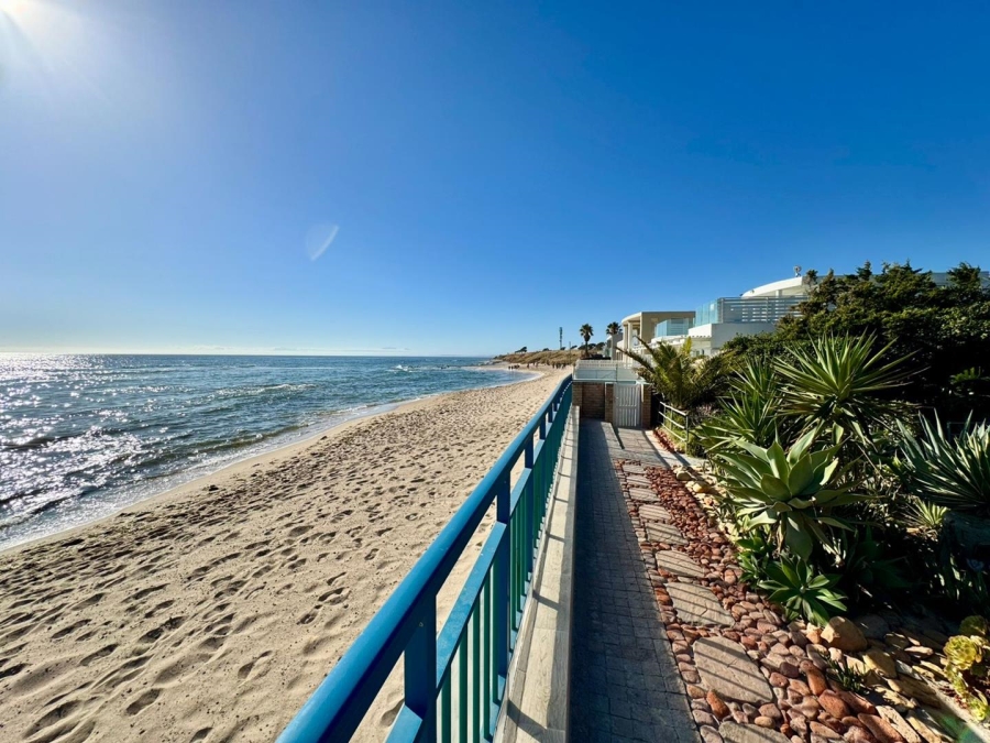 9 Bedroom Property for Sale in Gordons Bay Western Cape